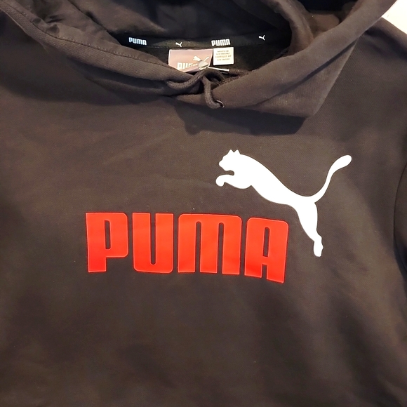 PUMA BLACK SWEATSHIRT WITH HOODIE, THE LOGO IS RED & WHITE, MEDIUM SIZE - Picture 7 of 10